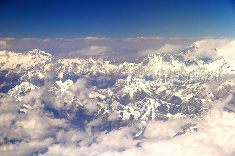 Himalayan peaks ngozumpae - gyachung kang pumo ri - nuptse - sagarmatha - lhotse airview。1117尼泊尔。